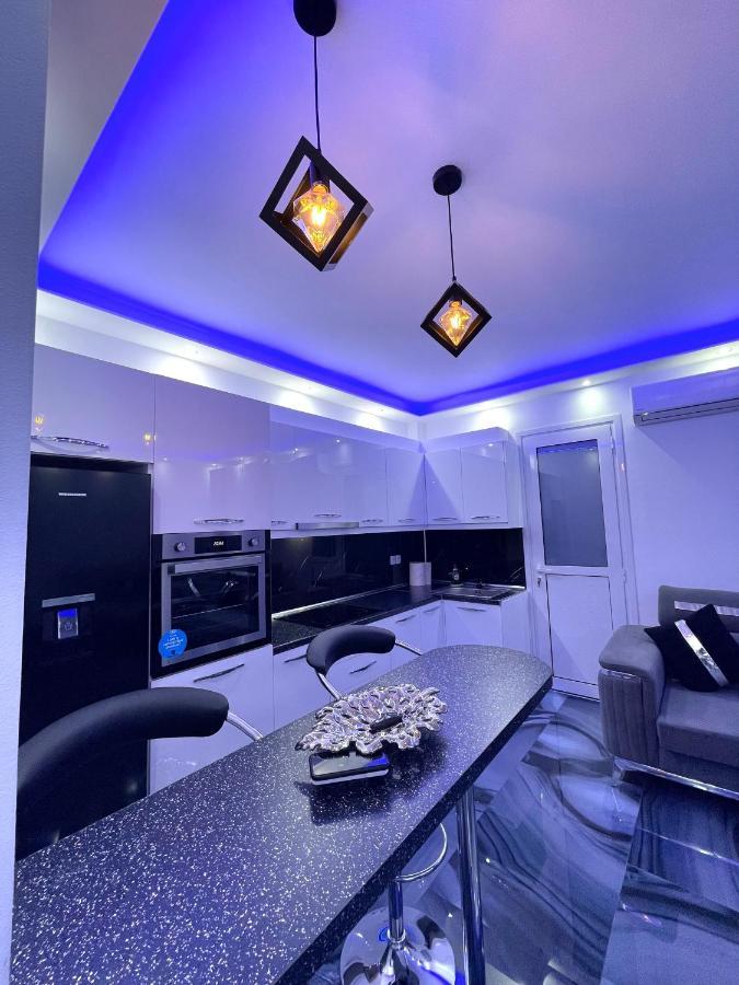 Rafina'S Luxury Apartment Eksteriør bilde