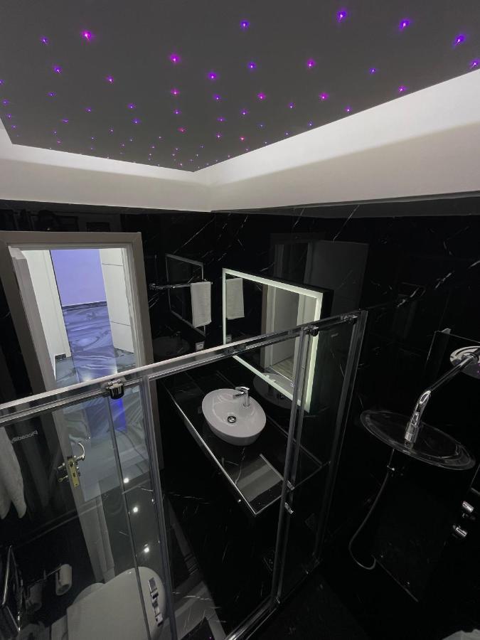 Rafina'S Luxury Apartment Eksteriør bilde